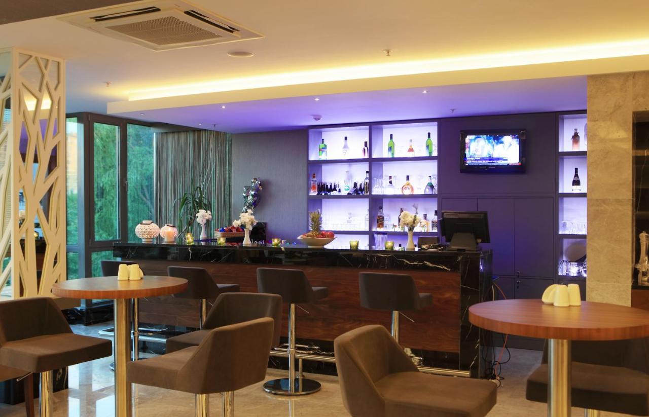 Mimi Hotel 4*